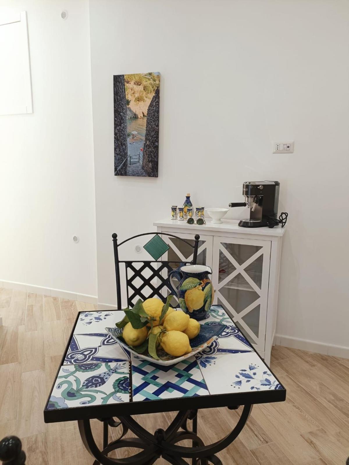 B&B Diemme Amalfi Coast Vietri Eksteriør billede